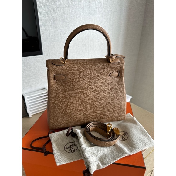 2022 Hermes Kelly 25 Togo Chai gold hardware - Picture 13 of 15